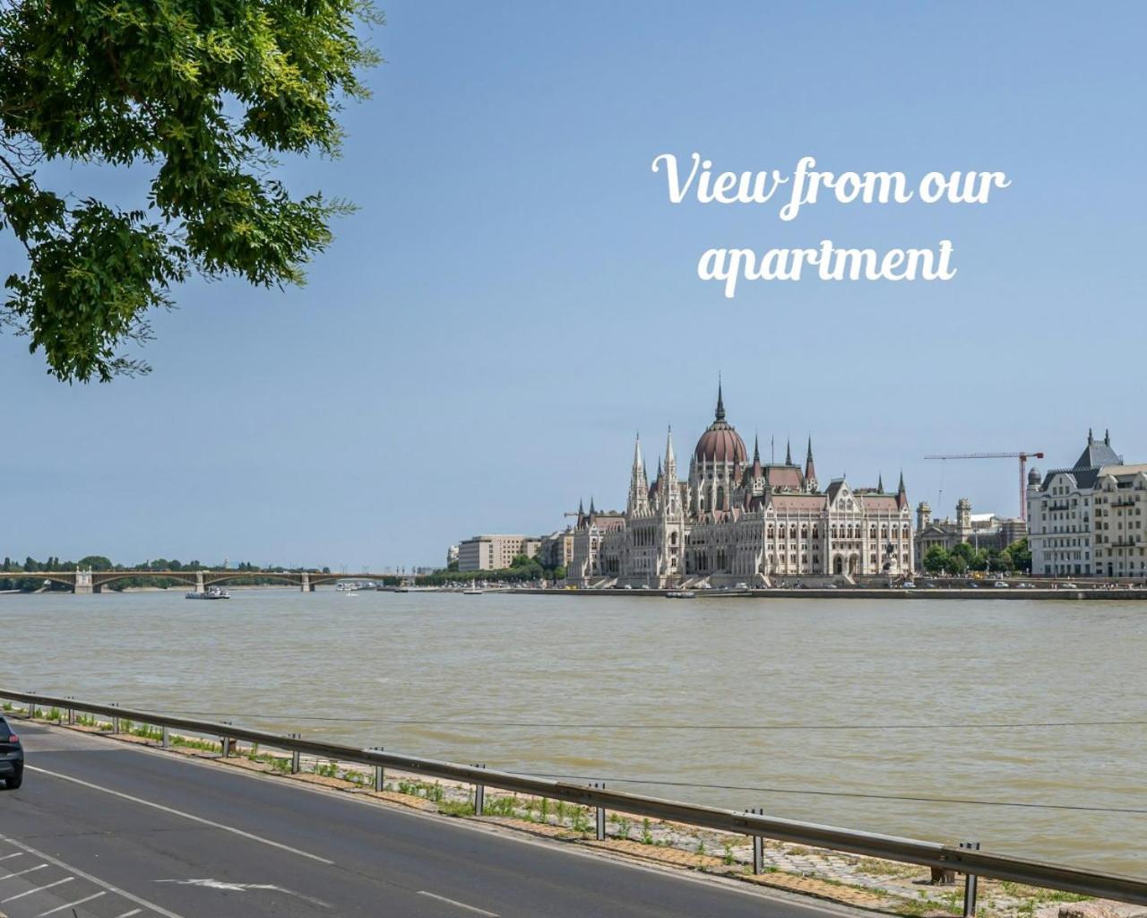 Danube Waterfront View At Chain Bridge Budapest Exterior photo